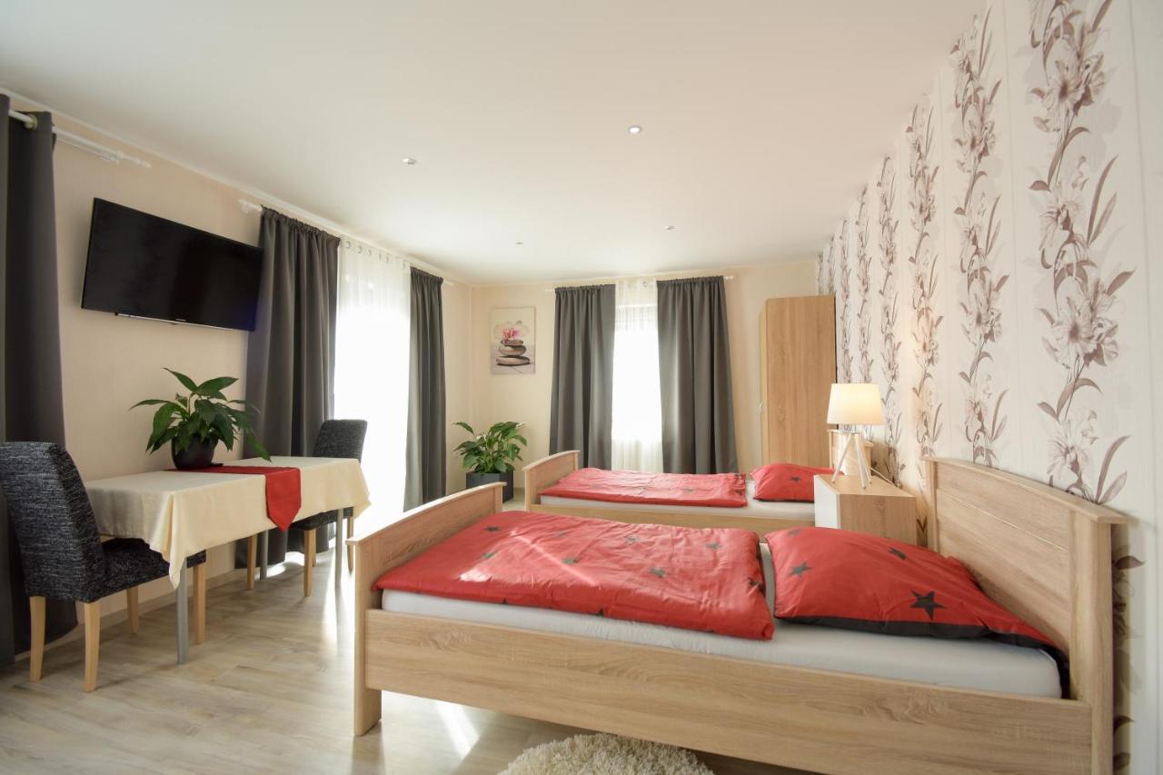 Mainzimmer - Business Apartments Hasloch  외부 사진