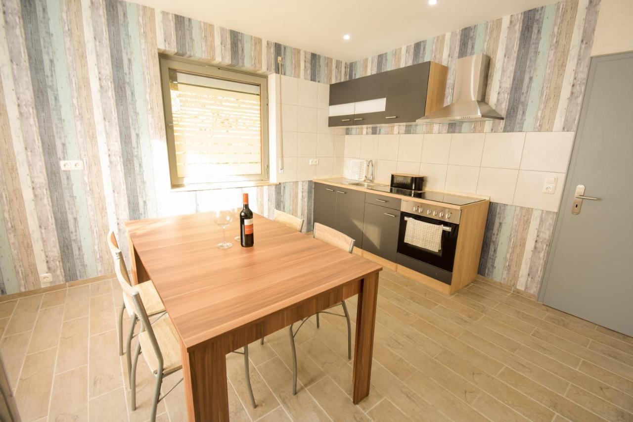 Mainzimmer - Business Apartments Hasloch  외부 사진