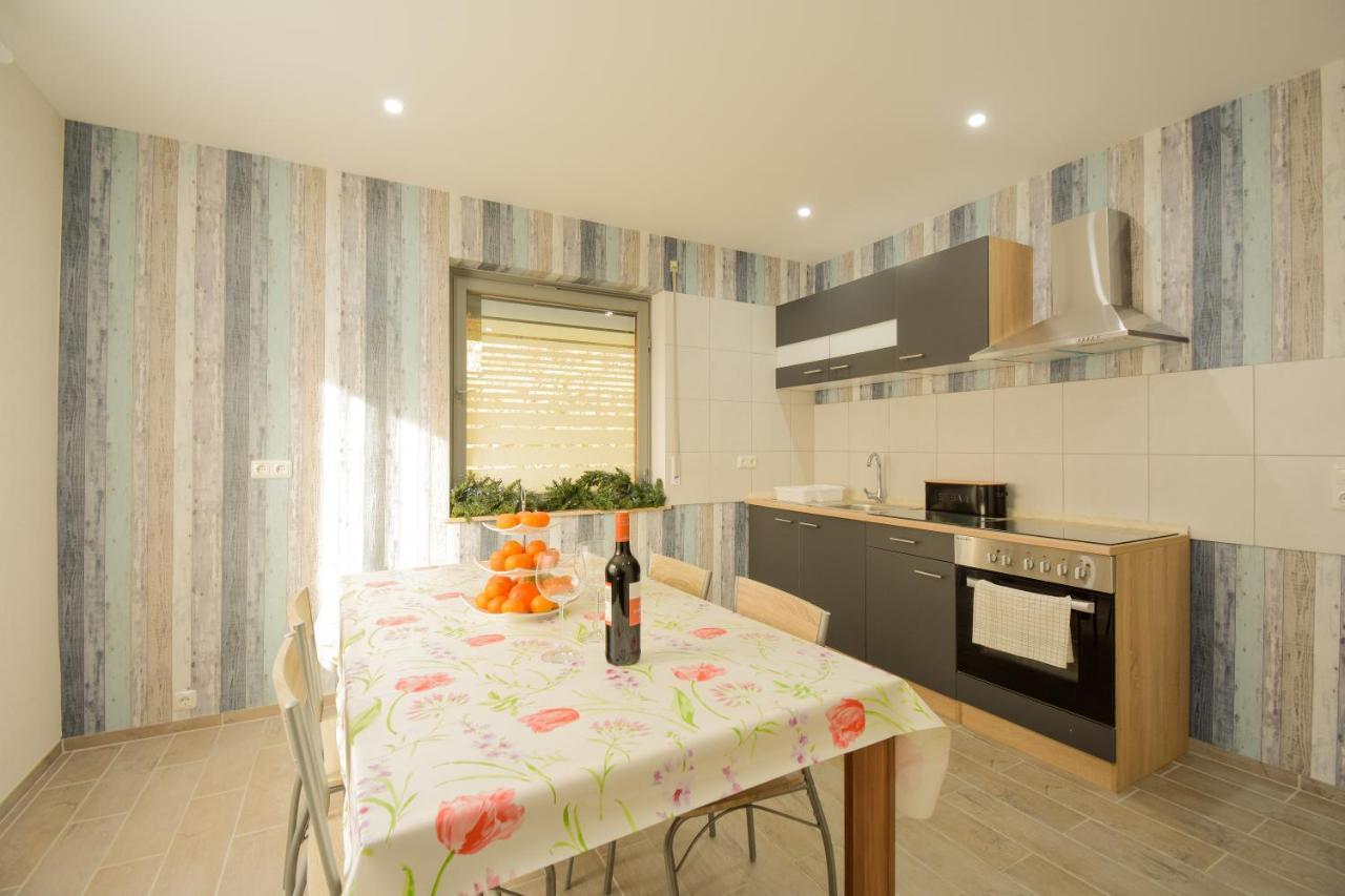 Mainzimmer - Business Apartments Hasloch  외부 사진